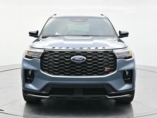 Vapor Blue 2025 Ford Explorer ST