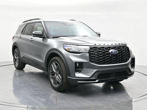 Carbonized Gray Metallic 2026 Ford Explorer ST-Line
