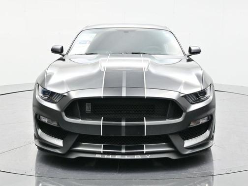 2017 Ford Shelby GT350 Base