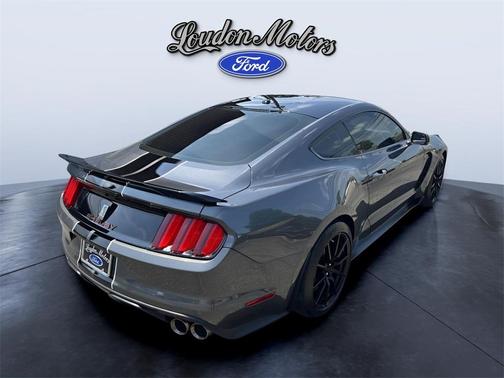 2017 Ford Shelby GT350 Base