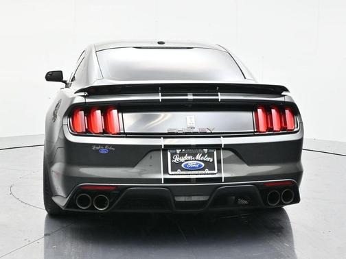 2017 Ford Shelby GT350 Base