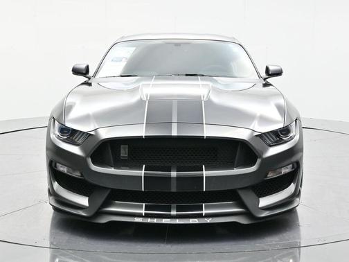 2017 Ford Shelby GT350 Base