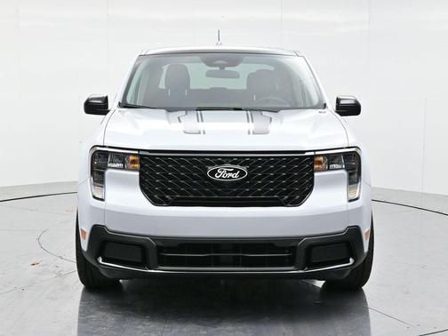 Space White Metallic 2025 Ford Maverick XLT