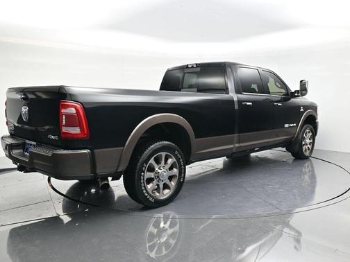 Diamond Black 2022 RAM 3500 Longhorn