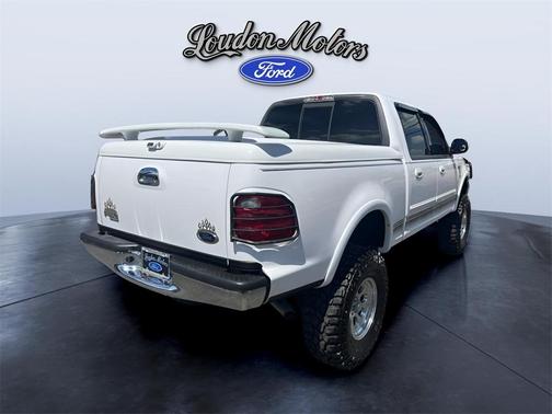 2002 Ford F-150 XLT SuperCrew