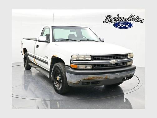 Summit White 2002 Chevrolet Silverado 1500 LS