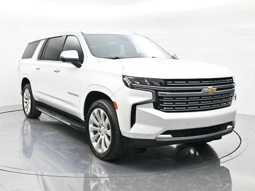 Iridescent Pearl Tricoat 2023 Chevrolet Suburban Premier
