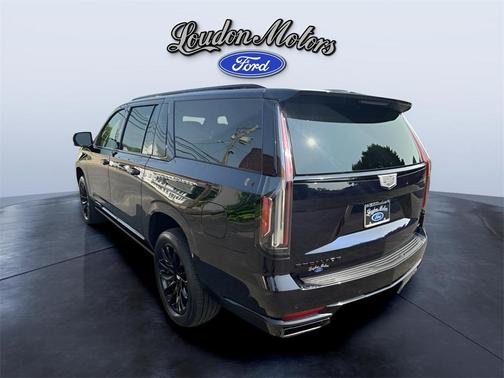 2022 Cadillac Escalade ESV Sport