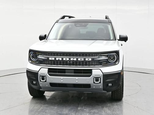 Oxford White 2026 Ford Bronco Sport Badlands
