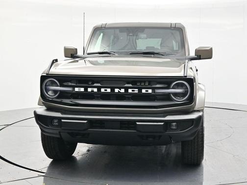 Gray 2026 Ford Bronco Outer Banks