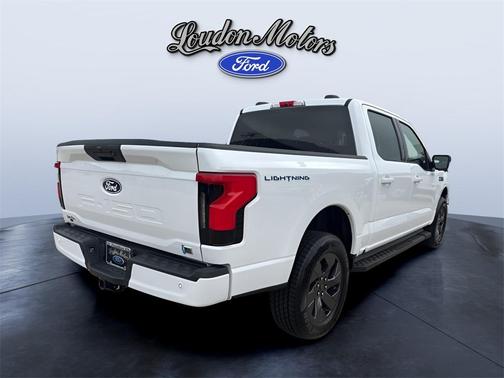 2025 Ford F-150 Lightning Flash