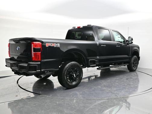 Agate Black 2026 Ford F-350 XL