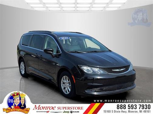 2021 Chrysler Voyager LXI