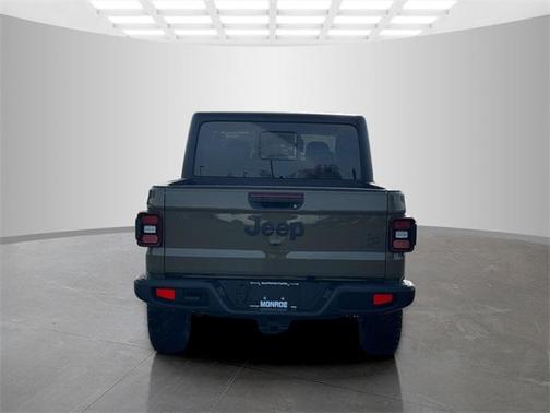 2026 Jeep Gladiator Willys 4x4