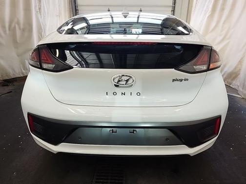 2020 Hyundai IONIQ Plug-In Hybrid Limited