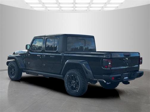 2026 Jeep Gladiator Willys 4x4