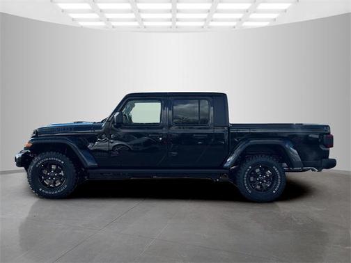 2026 Jeep Gladiator Willys 4x4