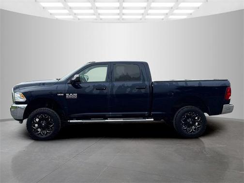2017 RAM 2500 Tradesman Crew Cab 4x4 6'4' Box