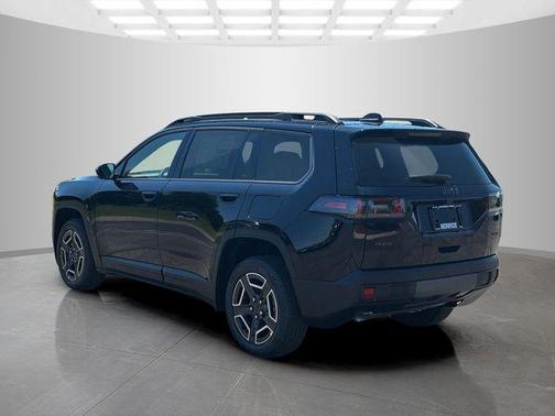 Diamond Black Crystal Pearlcoat 2026 Jeep Cherokee Limited