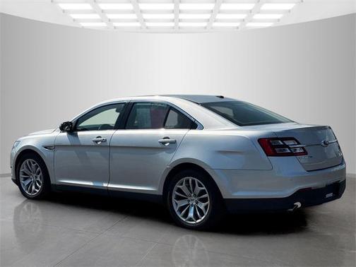 2018 Ford Taurus Limited