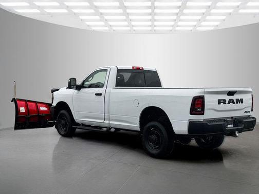 2026 RAM 2500 Tradesman Regular Cab 4x4 8' Box