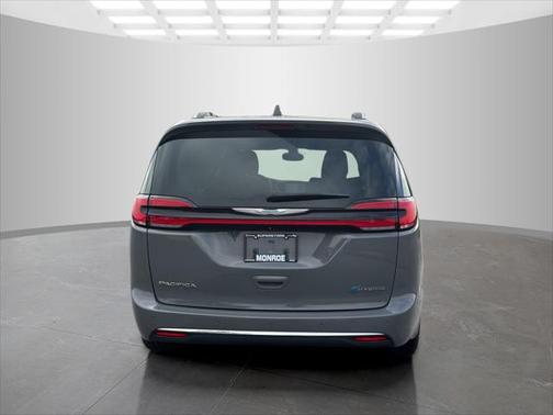 2021 Chrysler Pacifica Hybrid Touring L