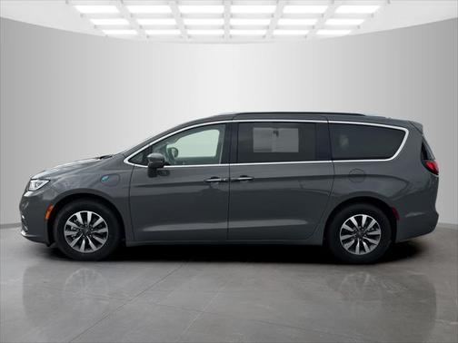 2021 Chrysler Pacifica Hybrid Touring L