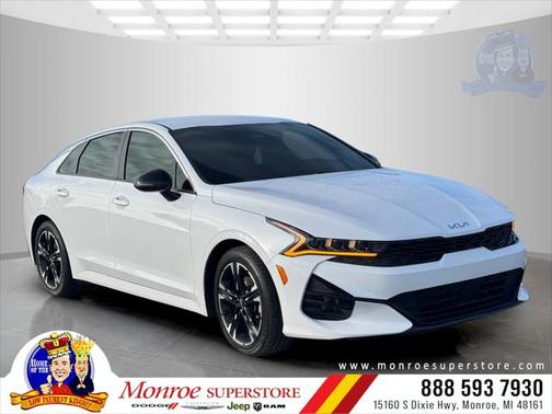 2024 Kia K5 GT-Line