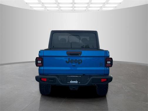 2026 Jeep Gladiator Willys 4x4