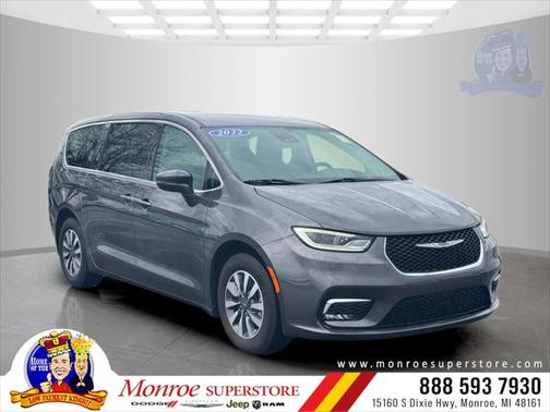 2022 Chrysler Pacifica Hybrid Touring L