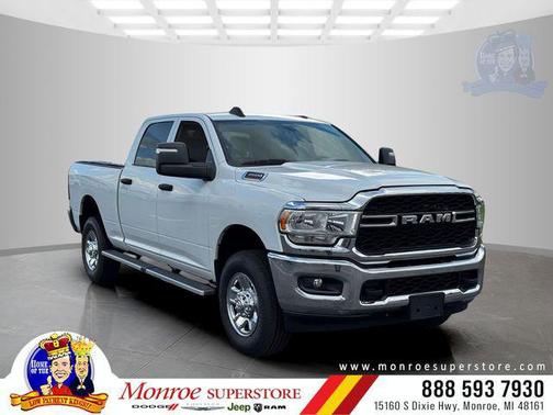 Bright White Clearcoat 2023 RAM 3500 Tradesman Crew Cab 4x4 6'4' Box