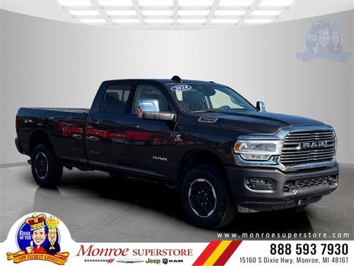 2024 RAM 3500 Laramie Crew Cab 4x4 8' Box