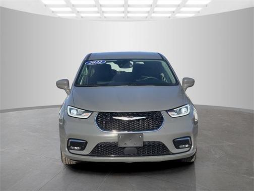 2022 Chrysler Pacifica Hybrid Touring L