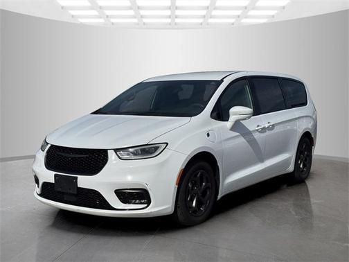 2022 Chrysler Pacifica Hybrid Touring L
