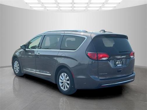 2018 Chrysler Pacifica Touring-L