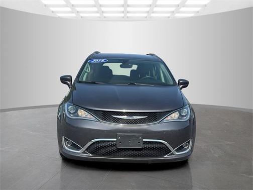 2018 Chrysler Pacifica Touring-L
