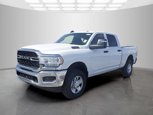 2024 RAM 2500 Tradesman Crew Cab 4x4 6'4' Box