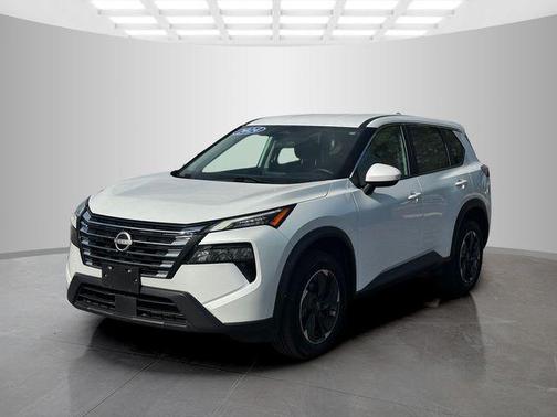 White Pearl 2024 Nissan Rogue SV