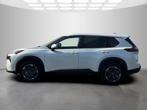 White Pearl 2024 Nissan Rogue SV
