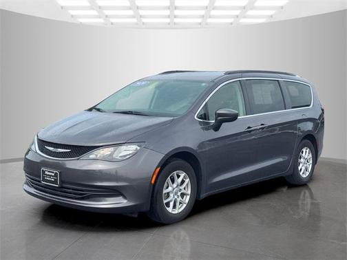 2020 Chrysler Voyager LXI