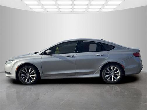 2016 Chrysler 200 S