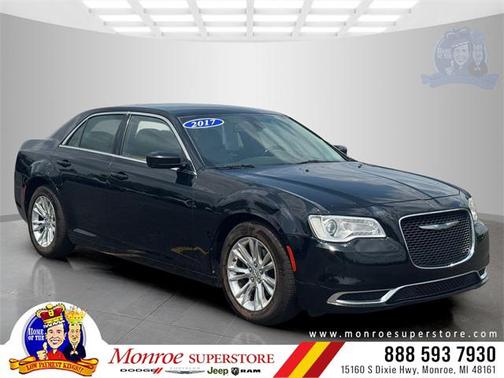 2017 Chrysler 300 Limited