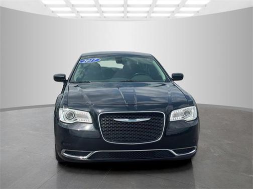 2017 Chrysler 300 Limited