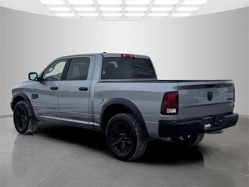 2024 RAM 1500 Classic Warlock Crew Cab 4x4 5'7' Box