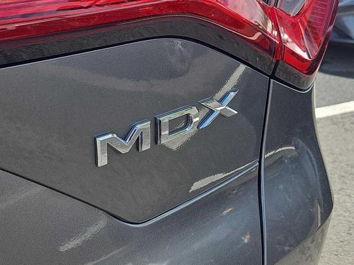 Liquid Carbon Metallic 2023 Acura MDX Technology Package