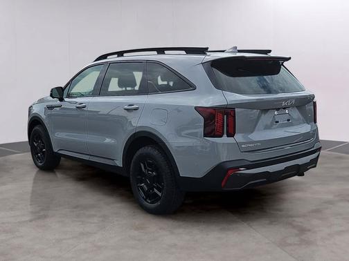 Wolf Gray 2024 Kia Sorento SX