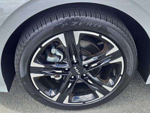 Wolf Gray 2024 Kia K5 GT-Line