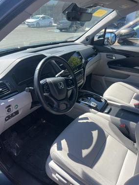 2021 Honda Pilot Touring 8-Passenger