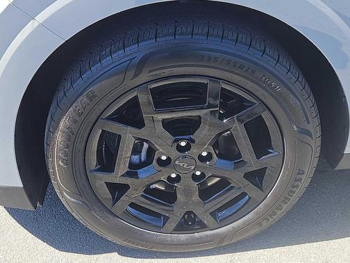 Ceramic Silver 2026 Kia Carnival Hybrid SX