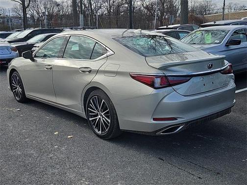 2023 Lexus ES 350 Base